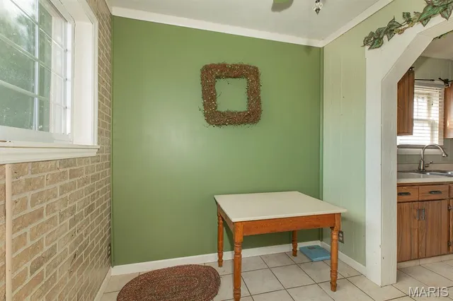 $72,500 | 2753 Hillcrest Avenue, Alton, IL 62002