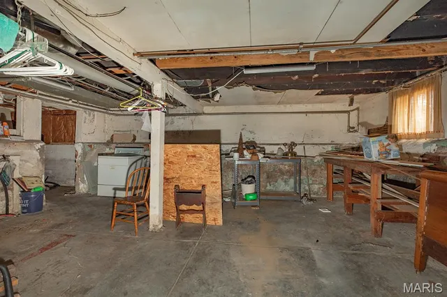 $72,500 | 2753 Hillcrest Avenue, Alton, IL 62002