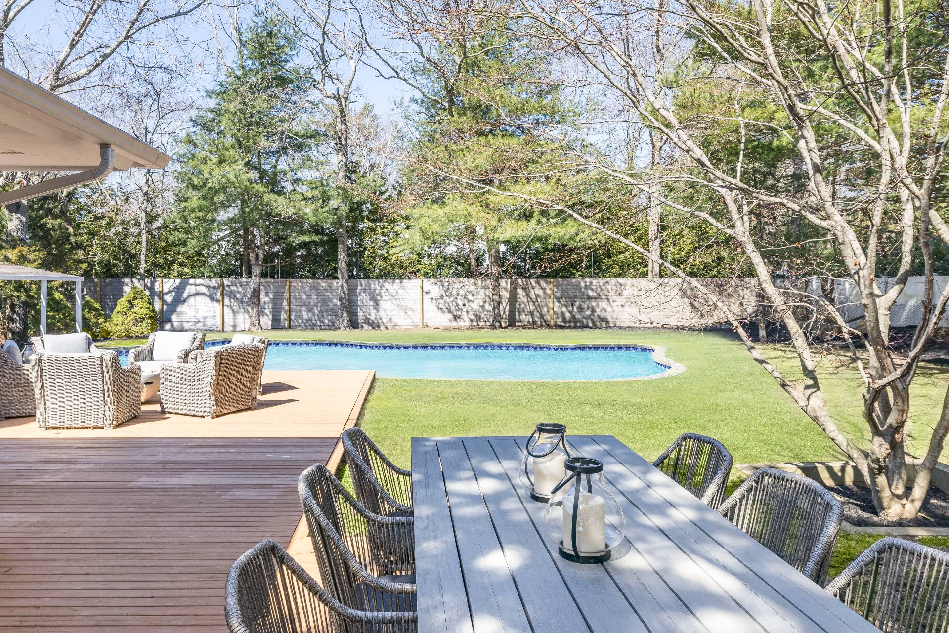 1 High Point Road East Hampton, NY 11937 - Photo 4 of 18 a view of a chairs and table in patio