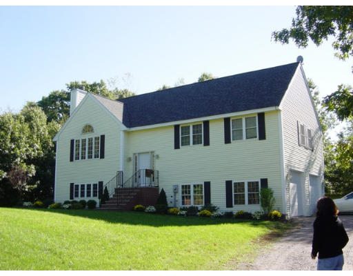 45 Middle Road Haverhill, MA 01830 - Photo 1 of 6 Gallery Image 1
