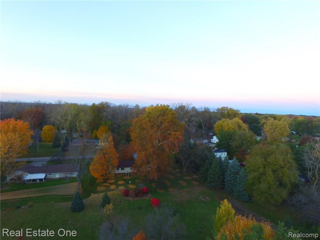 6600 Mayfair Road Utica, MI 48317 - Photo 3 of 47