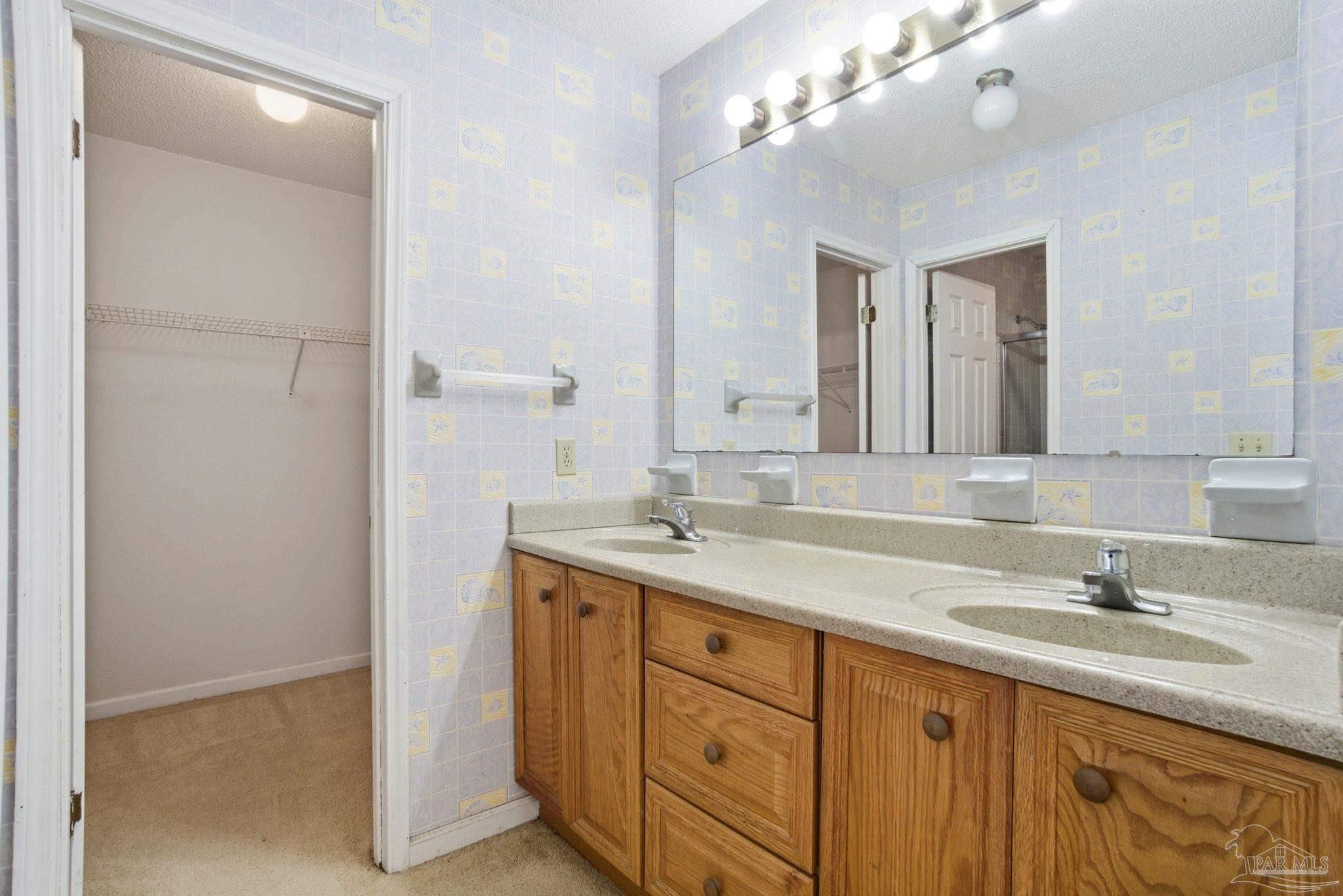 2830 Via Roma Court Gulf Breeze, FL 32563 - Photo 23 of 39