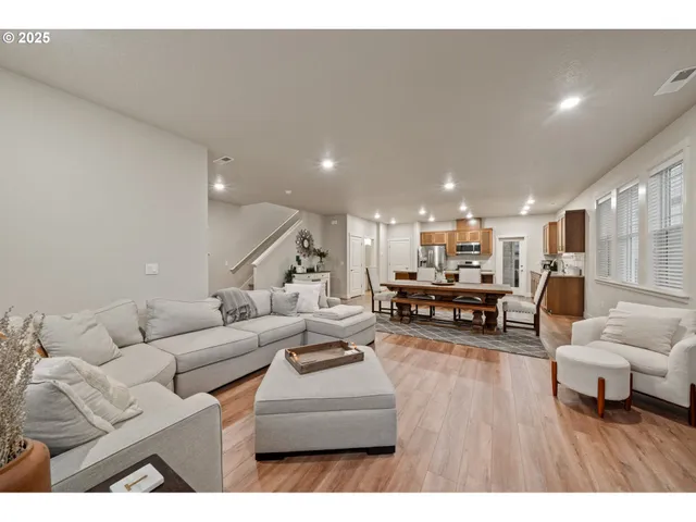 $569,000 | 14224 Southwest 169th Avenue, Portland, OR 97223