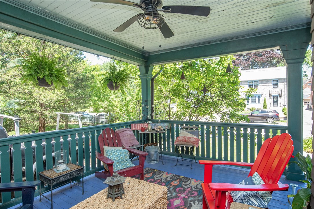 136 Arnold Avenue Cranston, RI 02905 - Photo 12 of 50