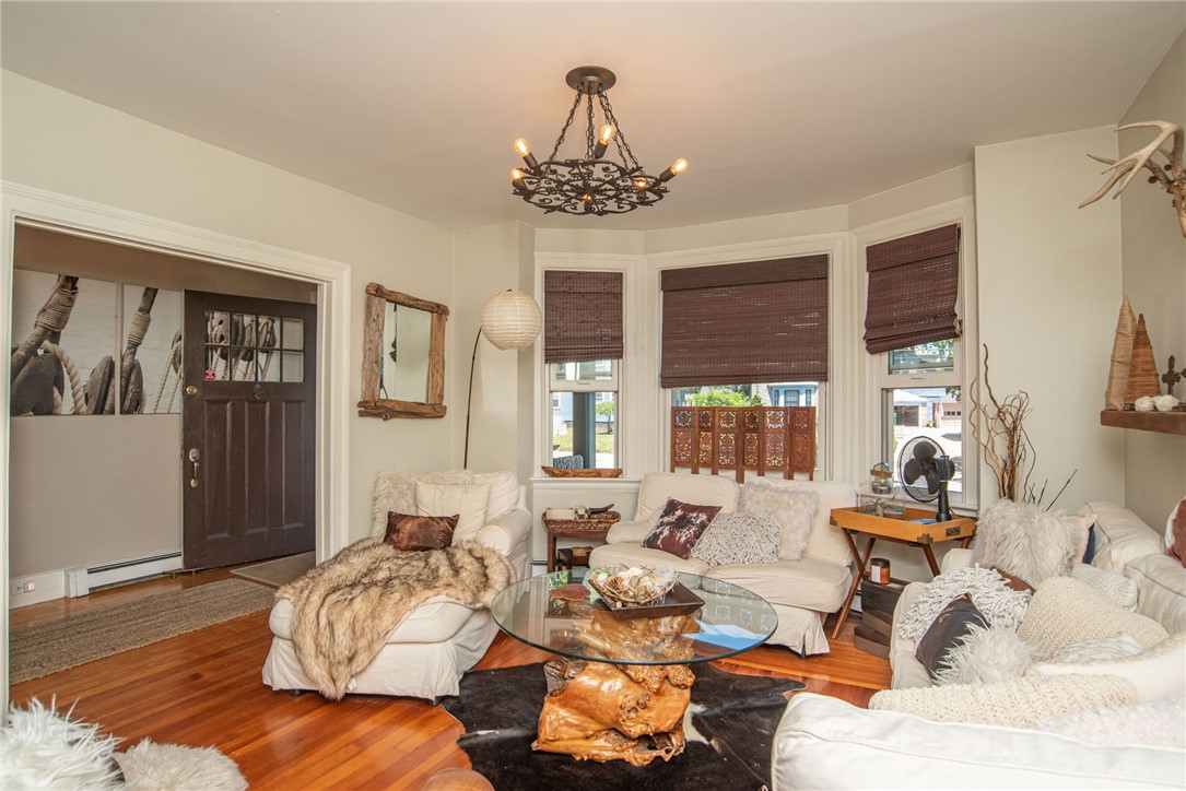 136 Arnold Avenue Cranston, RI 02905 - Photo 16 of 50