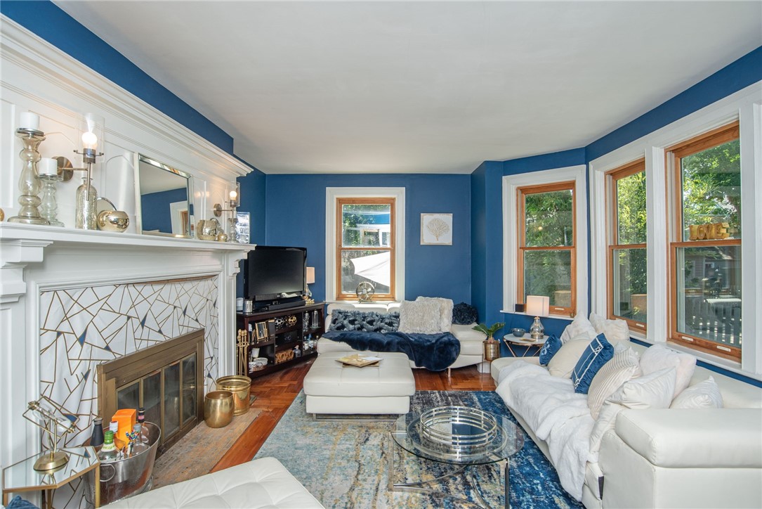136 Arnold Avenue Cranston, RI 02905 - Photo 27 of 50