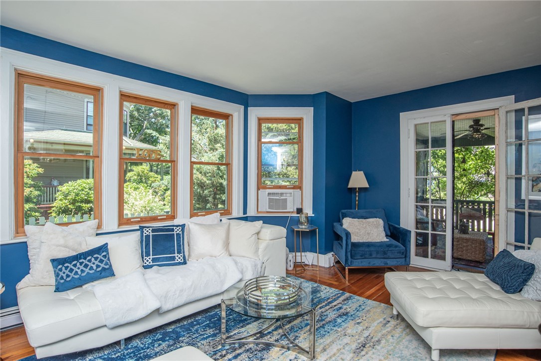 136 Arnold Avenue Cranston, RI 02905 - Photo 31 of 50