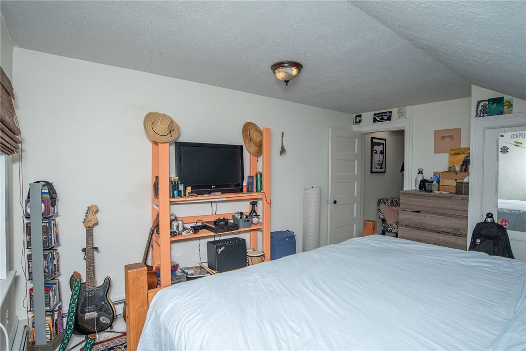 136 Arnold Avenue Cranston, RI 02905 - Photo 46 of 50