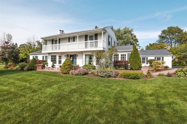 1100 Inverlieth Road Lake Forest, IL 60045 - Photo 1 of 20