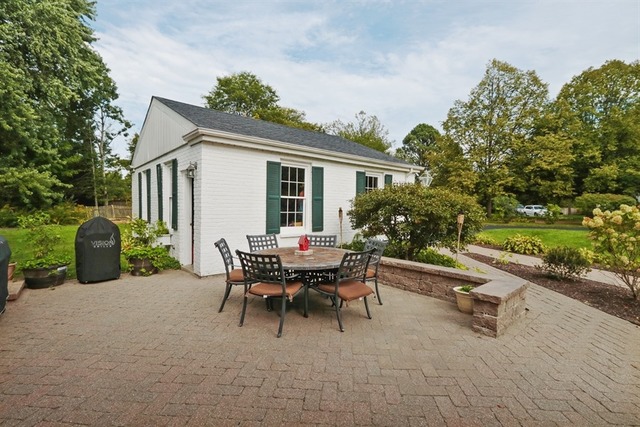 1100 Inverlieth Road Lake Forest, IL 60045 - Photo 20 of 20