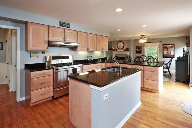 1100 Inverlieth Road Lake Forest, IL 60045 - Photo 6 of 20