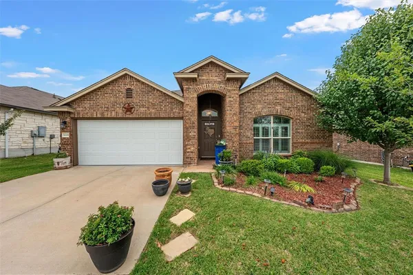 $298,000 | 3204 Beutel Road, Lorena, TX 76655
