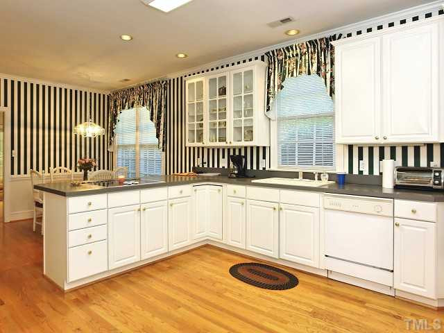 3363 Ridgecrest Court Raleigh, NC 27607 - Photo 11 of 25 Kitchen