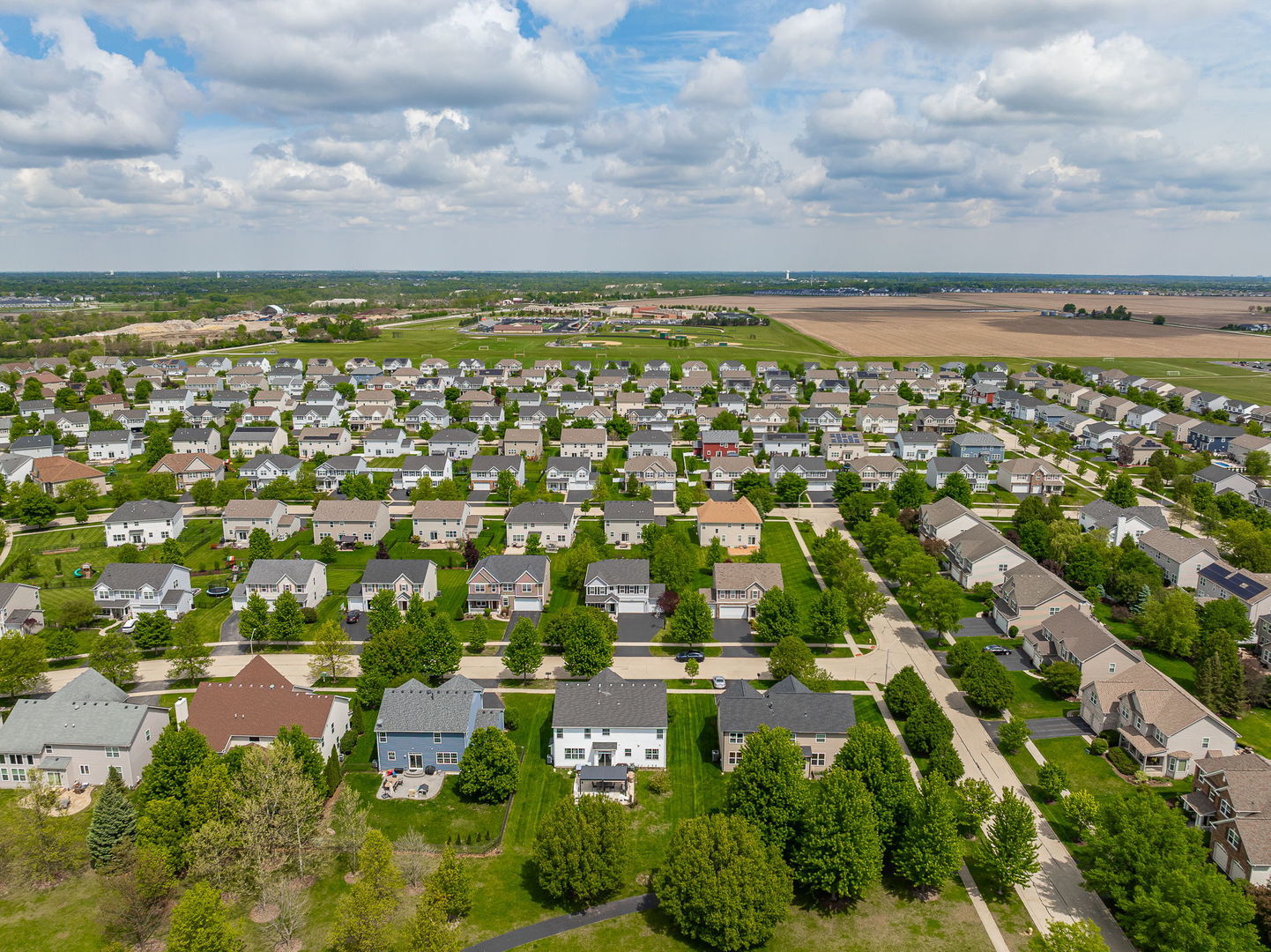 2297 Deerpath Road Bolingbrook, IL 60490 - Photo 35 of 46 an aerial view of multiple house