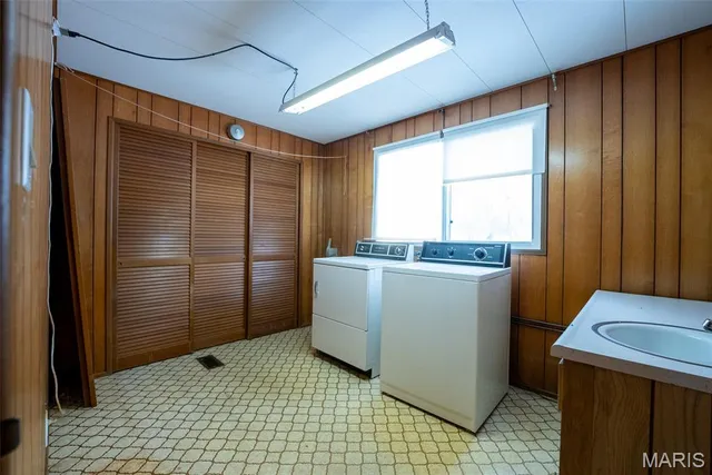 $119,900 | 530 Joseph Street, Carlyle, IL 62231