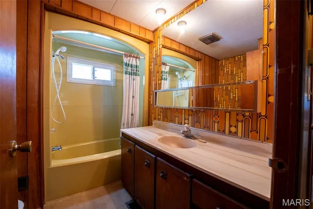 $119,900 | 530 Joseph Street, Carlyle, IL 62231