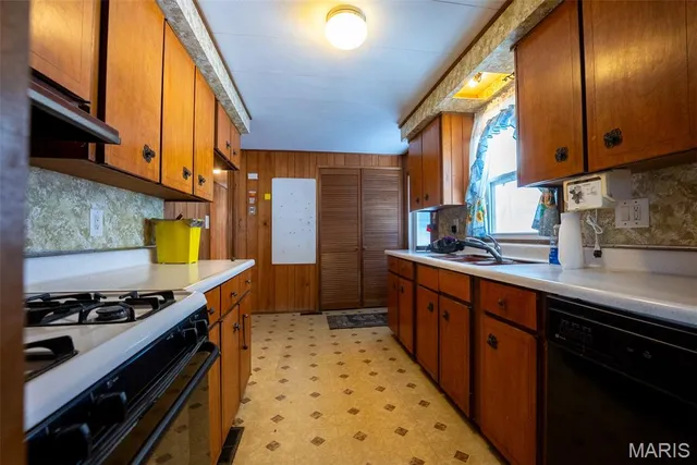 $119,900 | 530 Joseph Street, Carlyle, IL 62231