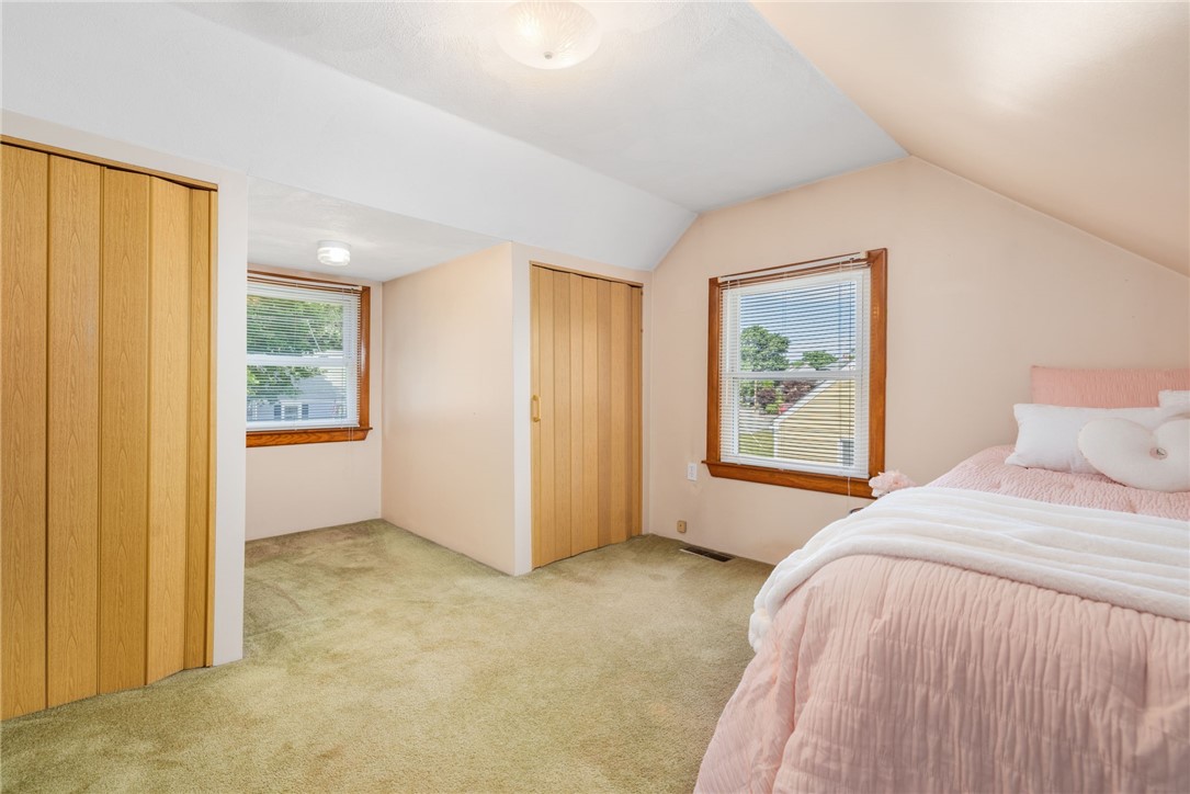 70 New Lexington Road North Kingstown, RI 02852 - Photo 20 of 30 Second floor bedroom
