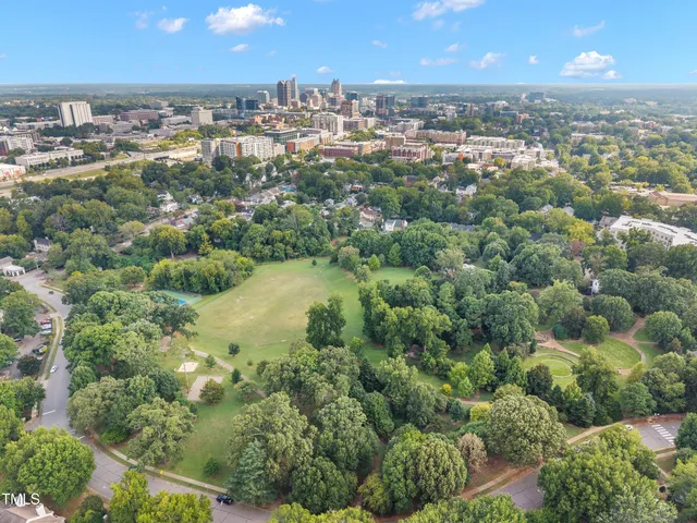 $349,000 | 1001 Brighthurst Drive, Unit 306, Raleigh, NC 27605