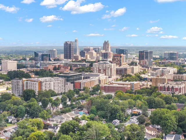 $349,000 | 1001 Brighthurst Drive, Unit 306, Raleigh, NC 27605