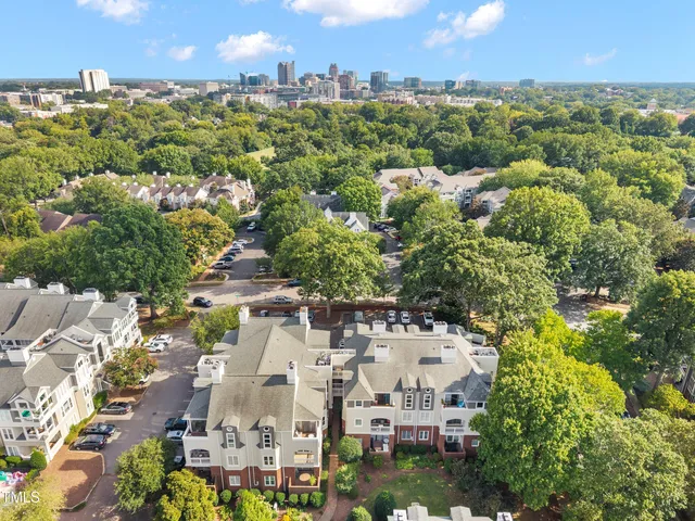 $349,000 | 1001 Brighthurst Drive, Unit 306, Raleigh, NC 27605