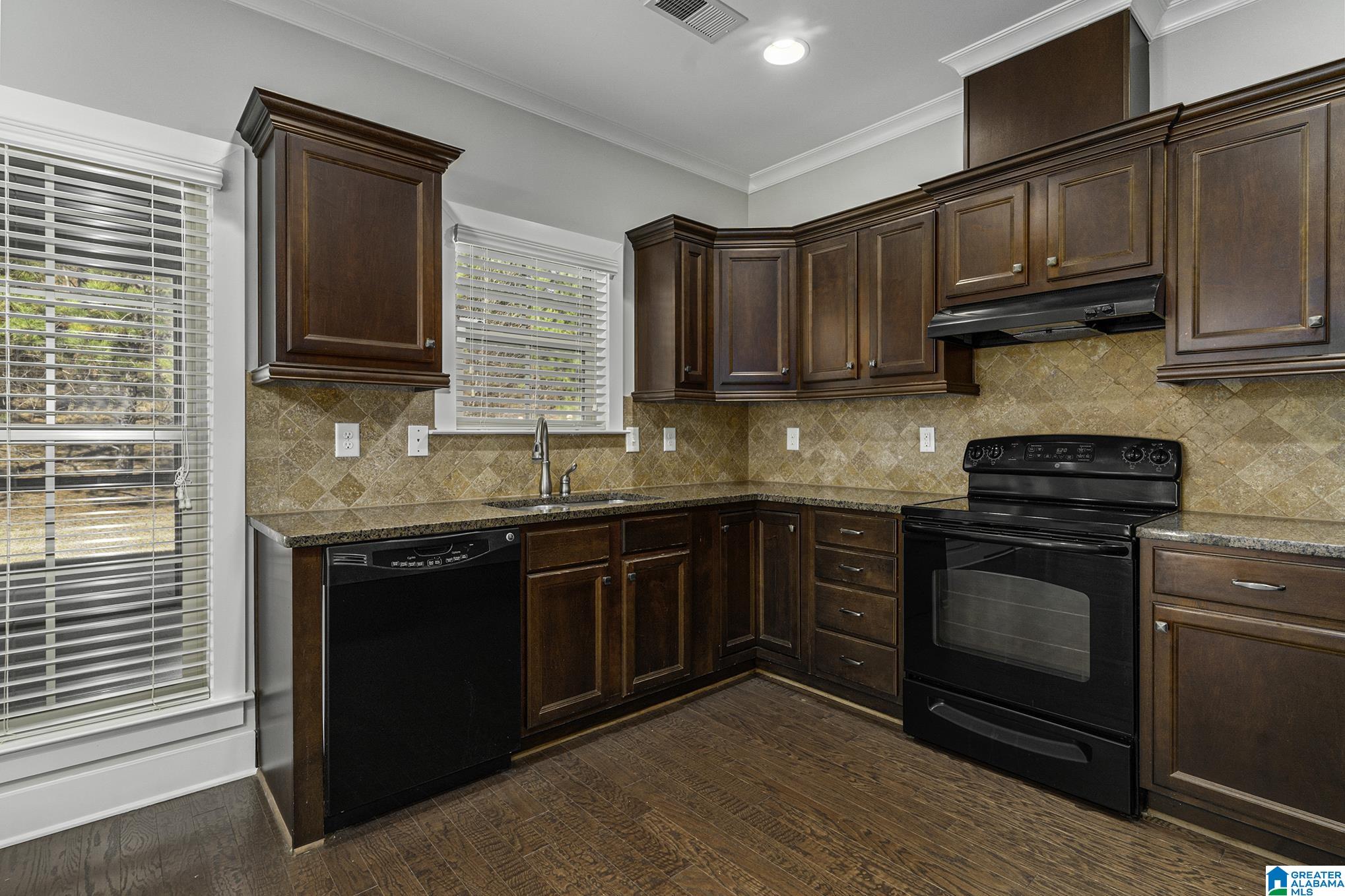 1256 Grants Way Birmingham, AL 35210 - Photo 10 of 32