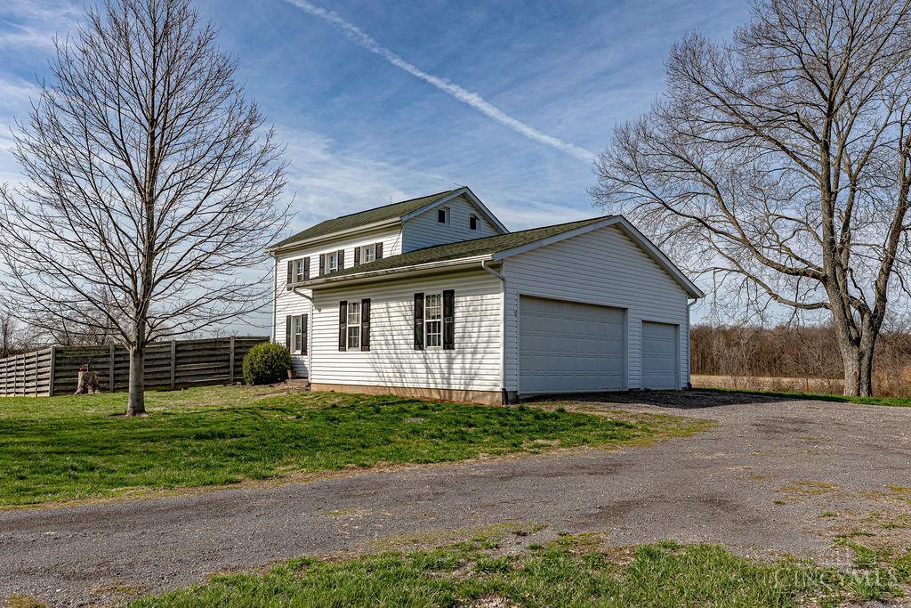 8631 South Preble County Line Road Germantown, OH 45327 - Photo 4 of 57 Gallery Image 4