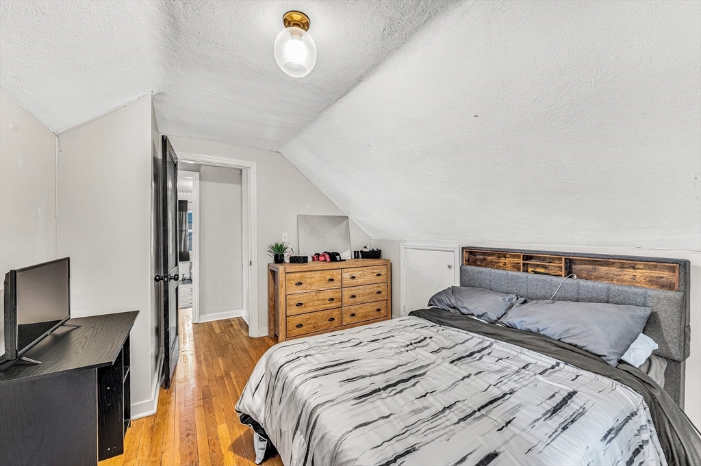 28 Bither Street Springfield, MA 01118 - Photo 22 of 36