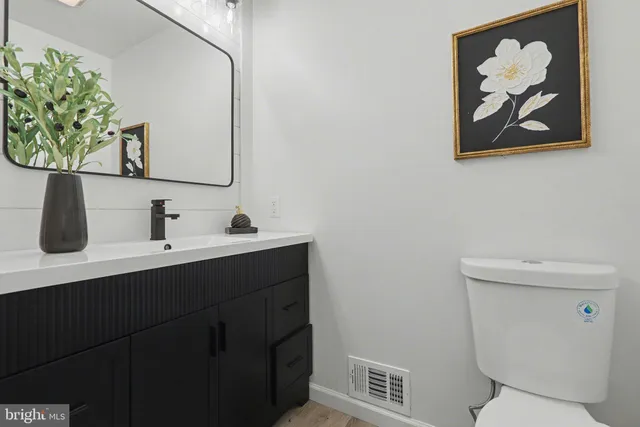 $425,000 | 1006 Sheffield Avenue, Mechanicsburg, PA 17055