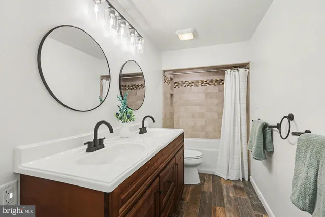 $425,000 | 1006 Sheffield Avenue, Mechanicsburg, PA 17055