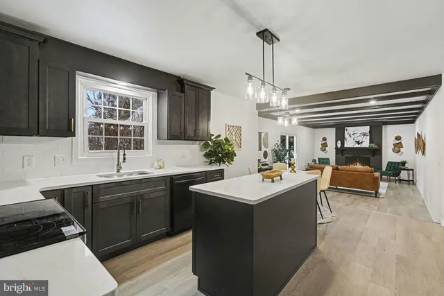 $425,000 | 1006 Sheffield Avenue, Mechanicsburg, PA 17055