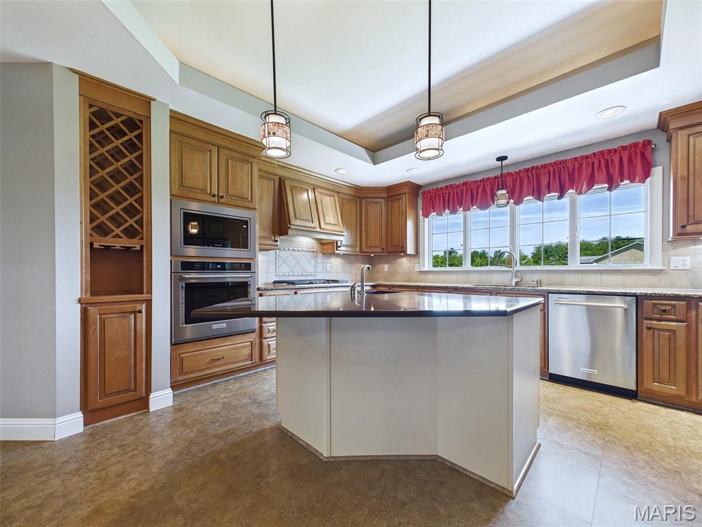 1751 Elizabeth Road Staunton, IL 62088 - Photo 20 of 67