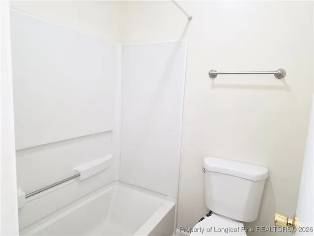 $1,070 | 6768 Willowbrook Drive, Unit 8, Fayetteville, NC 28314