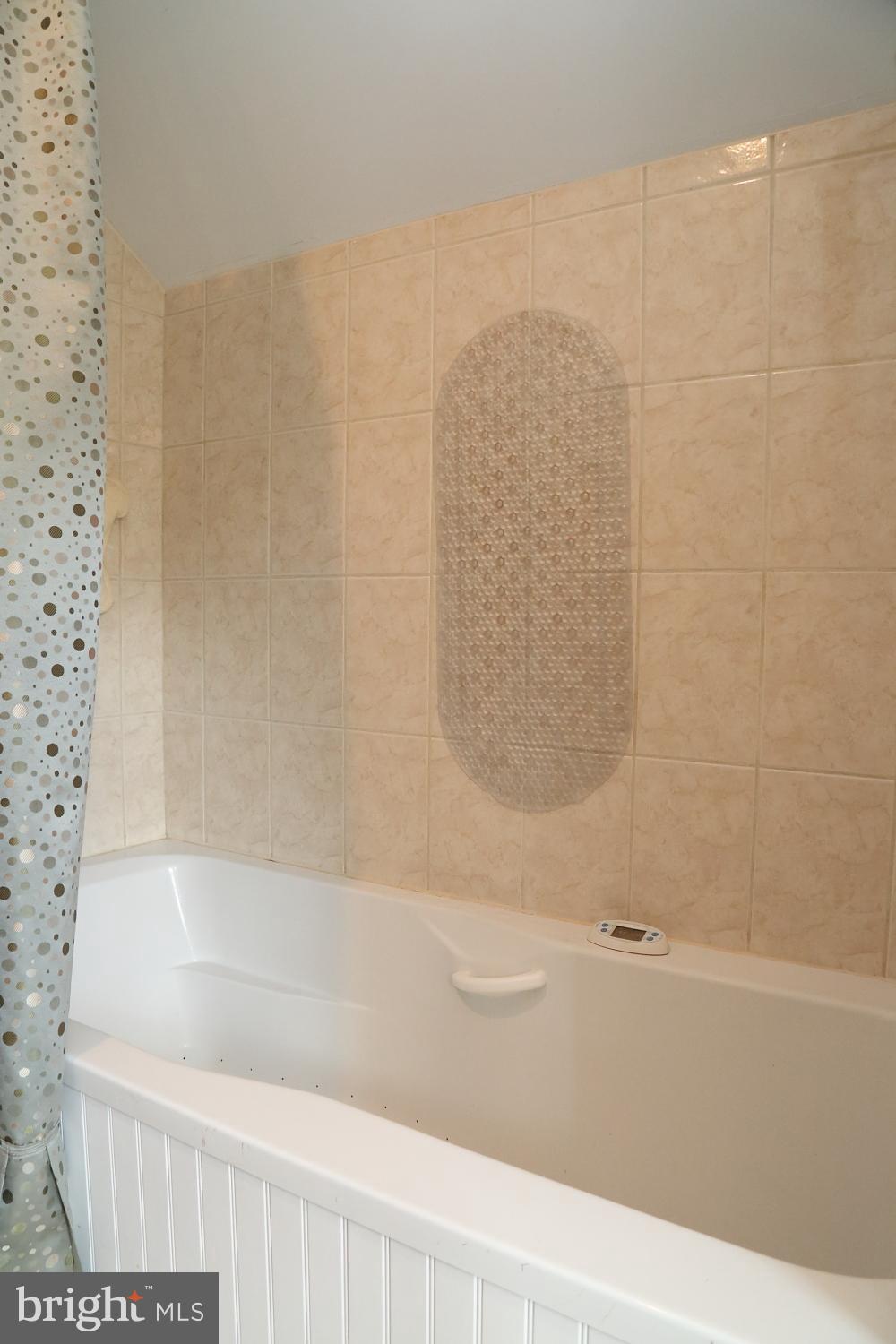 3175 Anchor Road Washington Boro, PA 17582 - Photo 37 of 72 2ND FLOOR FULL BATHROOM IN-LAW QUARTERS