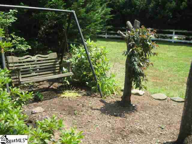 1821 Hudson Road Greer, SC 29650 - Photo 4 of 18 Gallery Image 4
