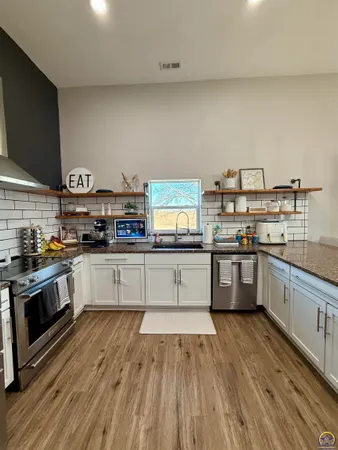$339,500 | 6226 Northwest Huxman Road, Topeka, KS 66618
