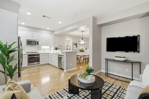 $1,198,000 | 354 Heritage View Terrace, San Jose, CA 95125