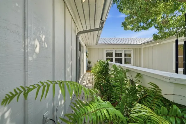 $10,000 | 700 Lands End Drive, Longboat Key, FL 34228