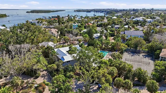 $10,000 | 700 Lands End Drive, Longboat Key, FL 34228