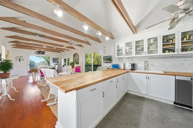 $10,000 | 700 Lands End Drive, Longboat Key, FL 34228