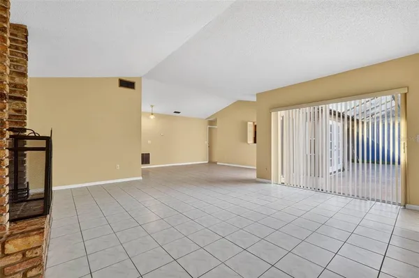 $195,000 | 4912 Easter Circle, Unit 12, Orlando, FL 32808