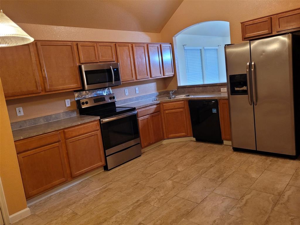 10436 Phantom Hill Road Fort Worth, TX 76140 - Photo 15 of 19