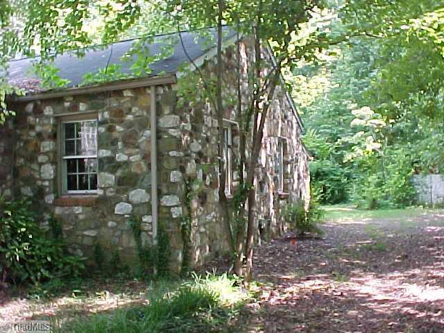 3605 McCuiston Road Greensboro, NC 27407 - Photo 3 of 13 Other. side