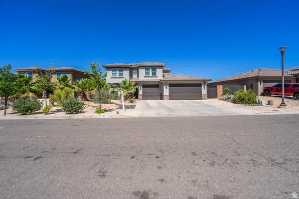 $685,000 | 411 North Sage Crst Circle, Washington, UT 84780
