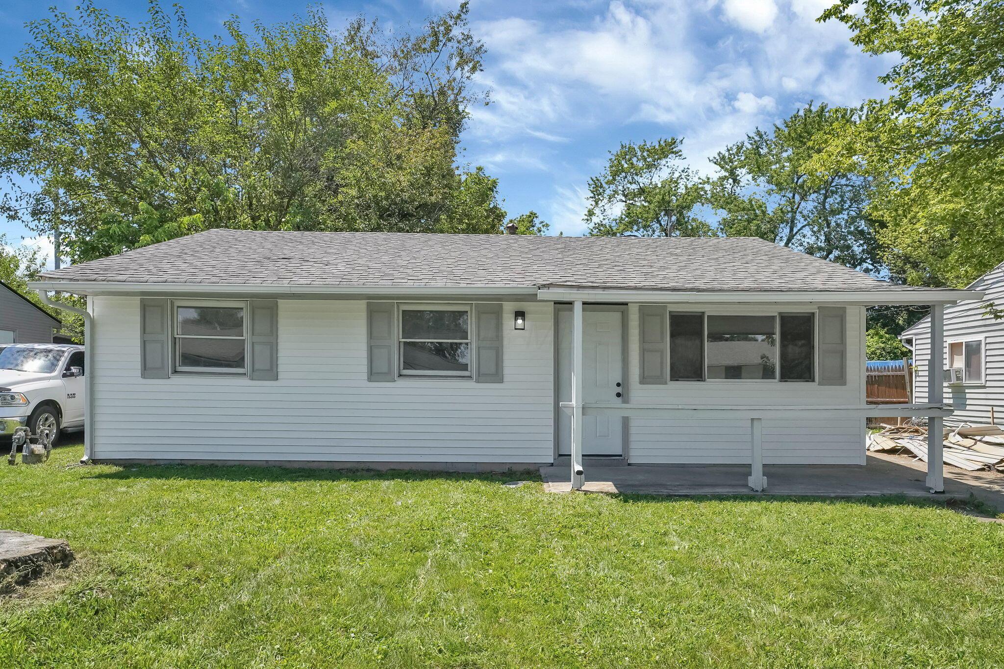 2501 Navarre Road Columbus, OH 43207 - Photo 1 of 29 Home Front View 1-1