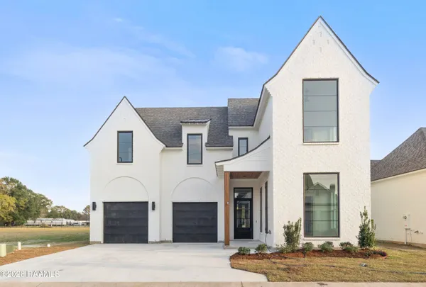 $947,000 | 109 Orchard Park Avenue, Lafayette, LA 70508