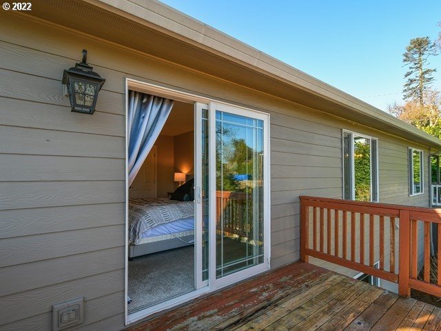 1328 Northwest Drake Way Camas, WA 98607 - Photo 16 of 32 Gallery Image 16