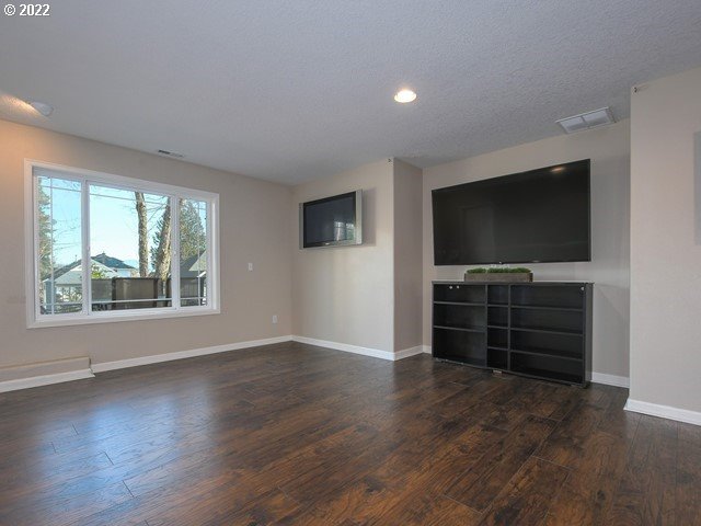 1328 Northwest Drake Way Camas, WA 98607 - Photo 17 of 32 Gallery Image 17