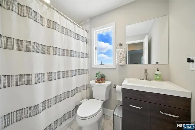 $850,000 | 36 Alyson Place, Bloomfield, NJ 07003