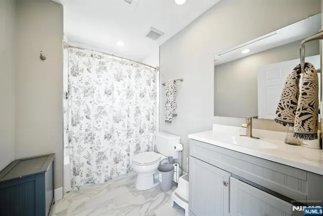 $850,000 | 36 Alyson Place, Bloomfield, NJ 07003